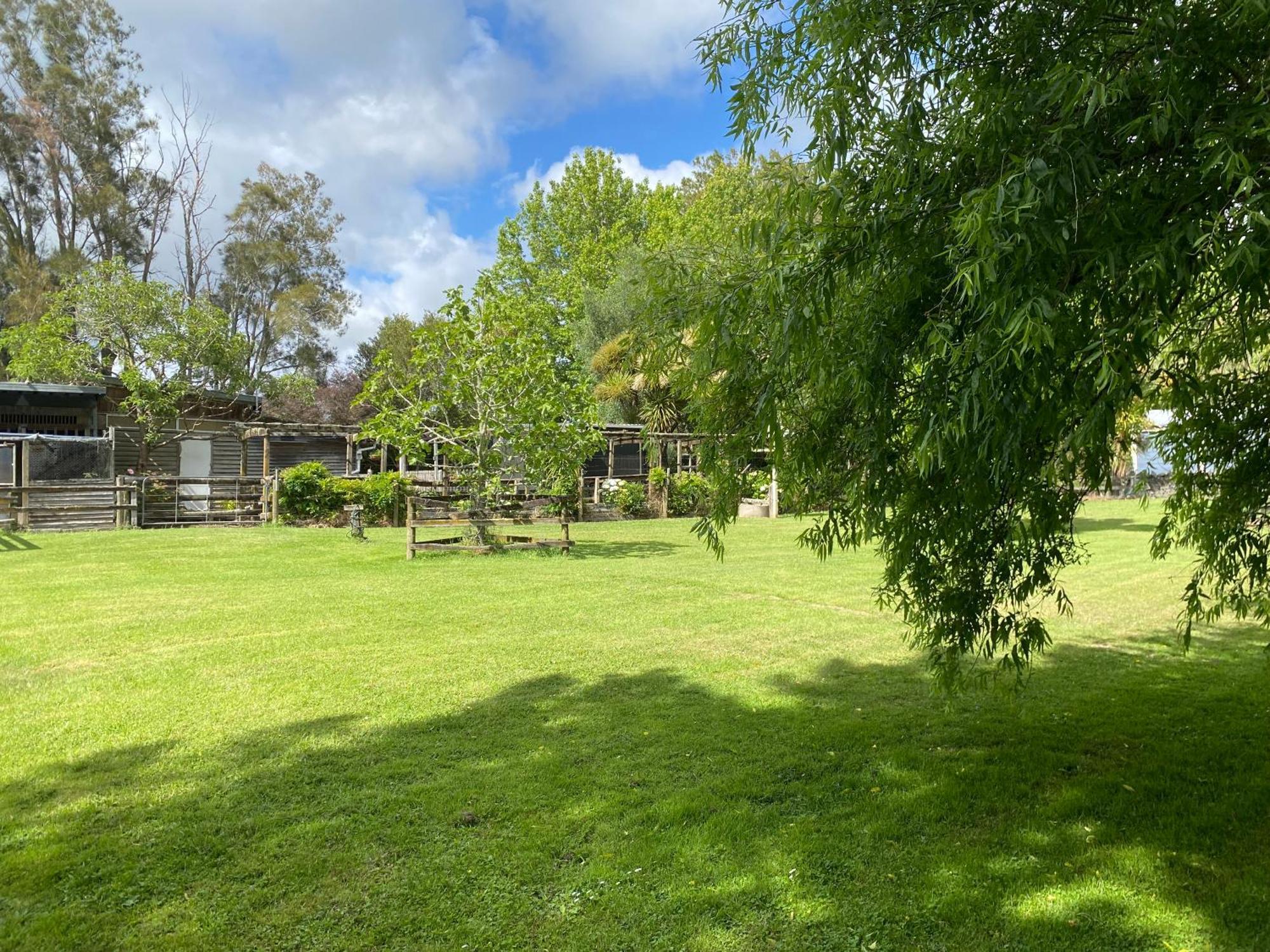 Willows Reach Lodge Kumeu Bagian luar foto